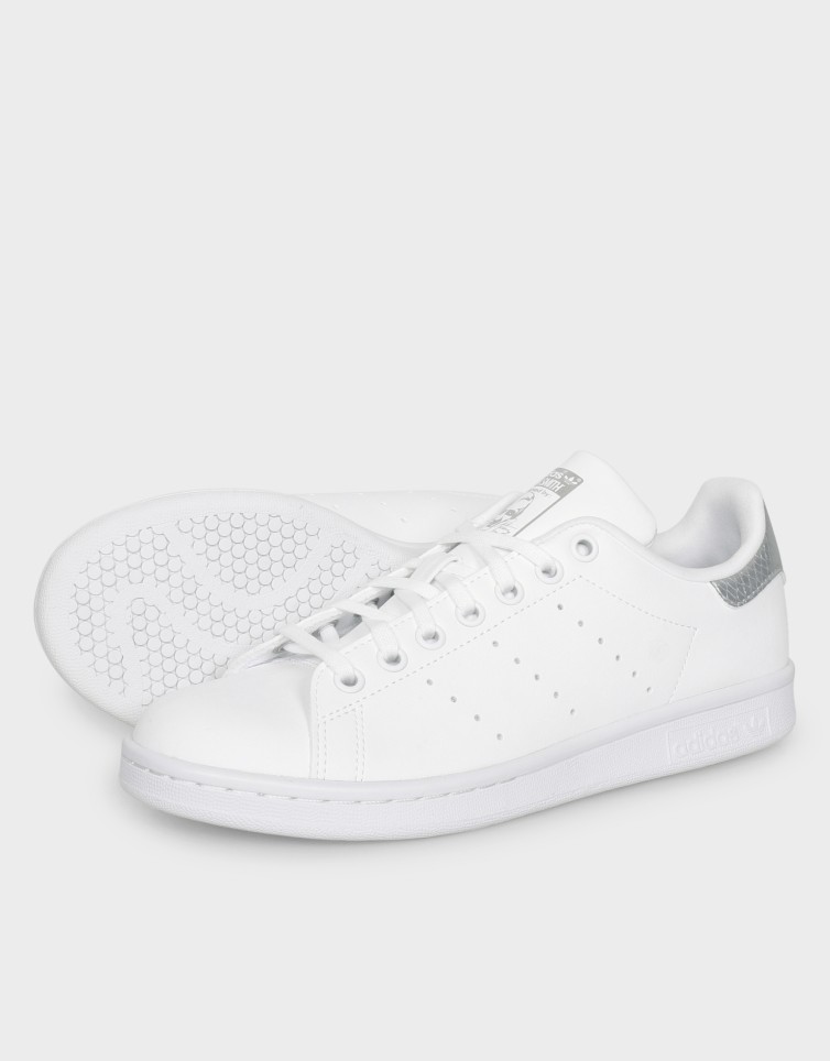STAN SMITH J