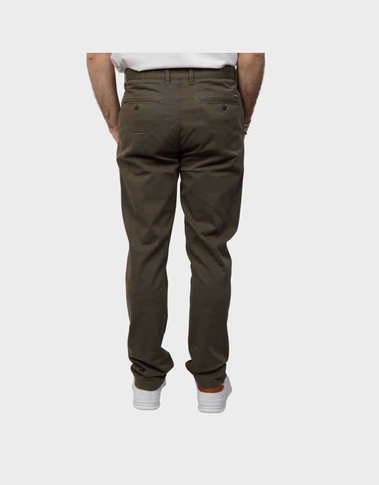 ESSENTIAL COMFORT CHINO