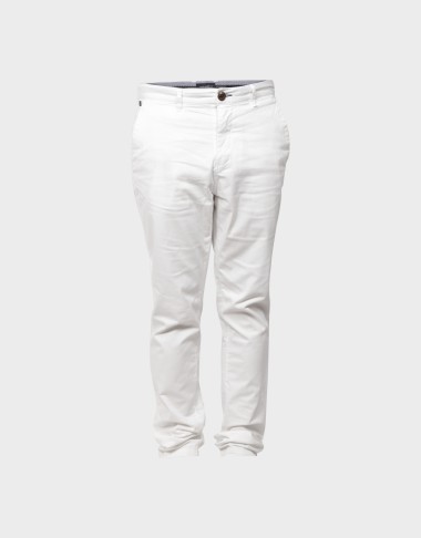 ESSENTIAL COMFORT CHINO