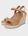 PLATFORM SANDAL