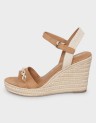 PLATFORM SANDAL