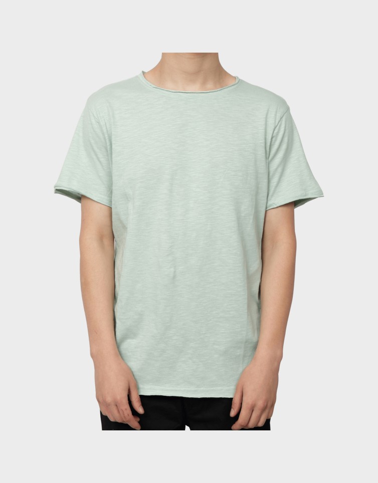 CLASSIC TEE