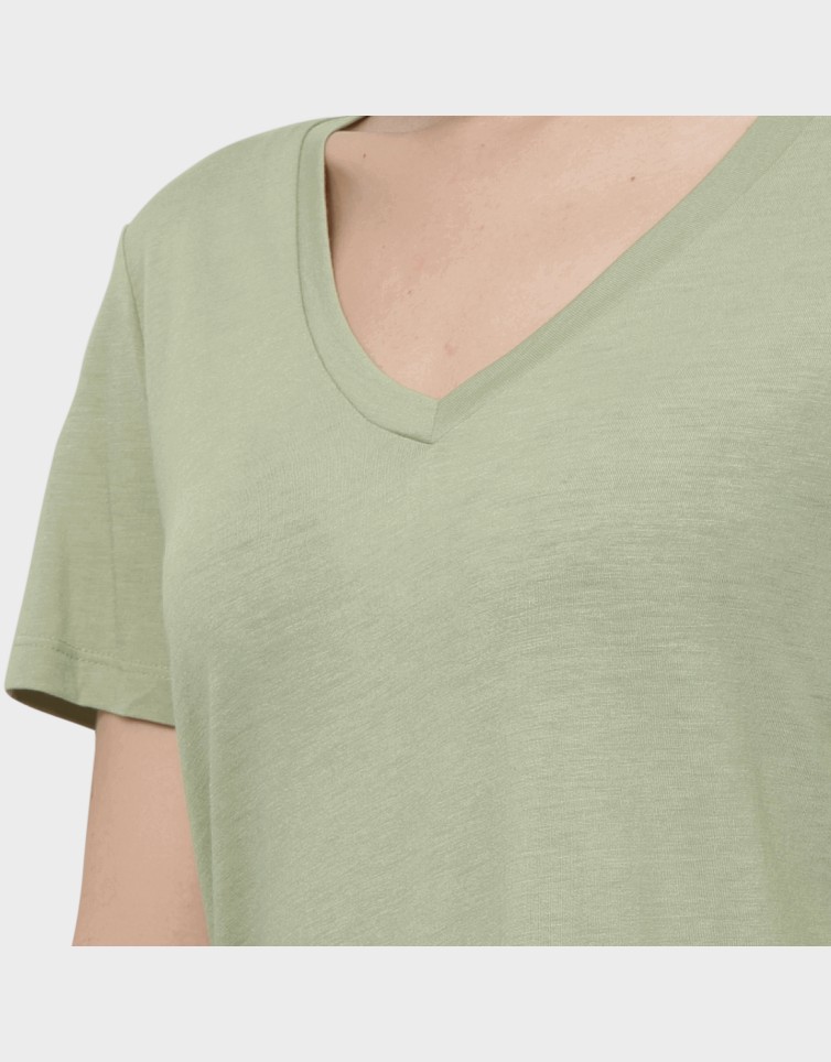 FEMME V-NECK TEE