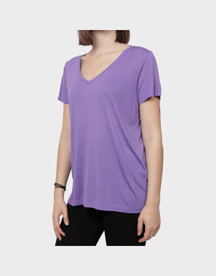 FEMME V-NECK TEE