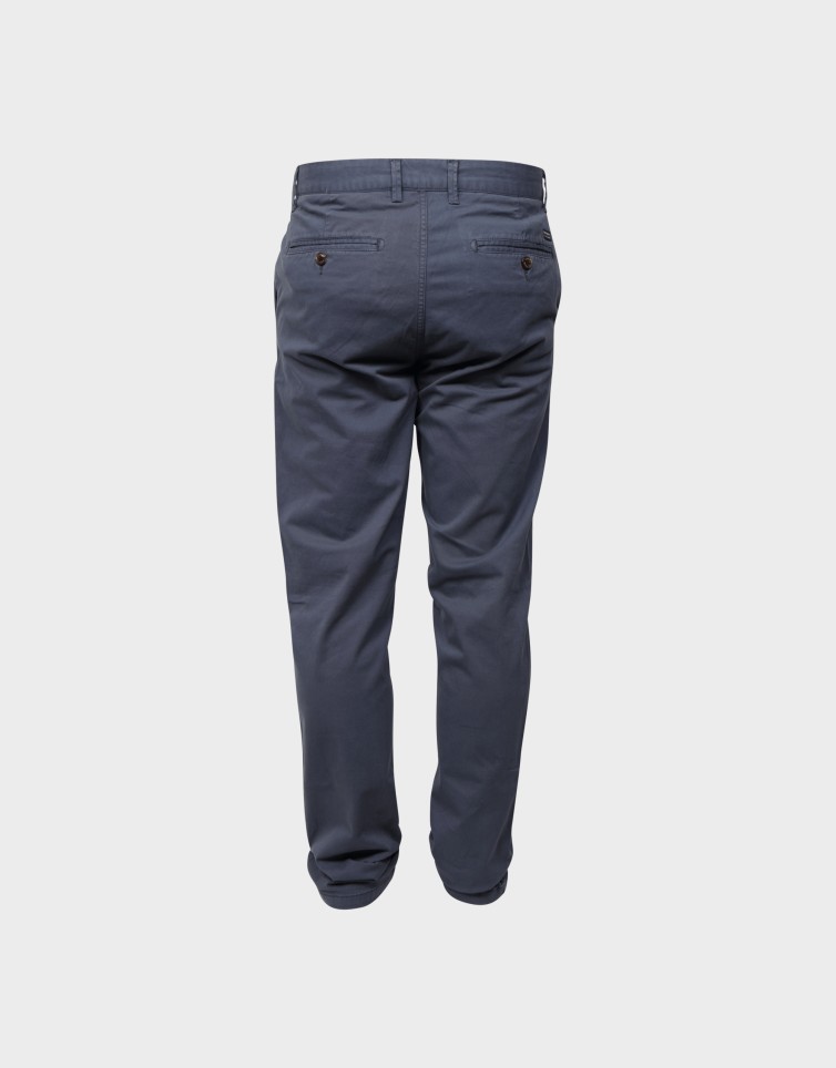 ESSENTIAL COMFORT CHINO