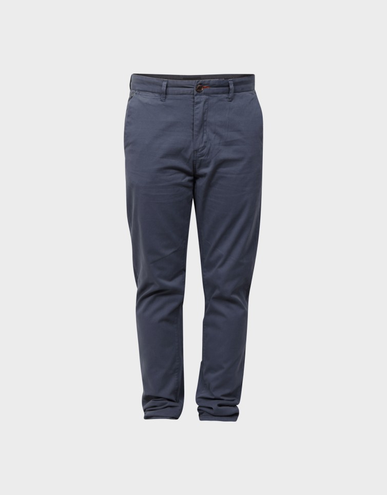 ESSENTIAL COMFORT CHINO