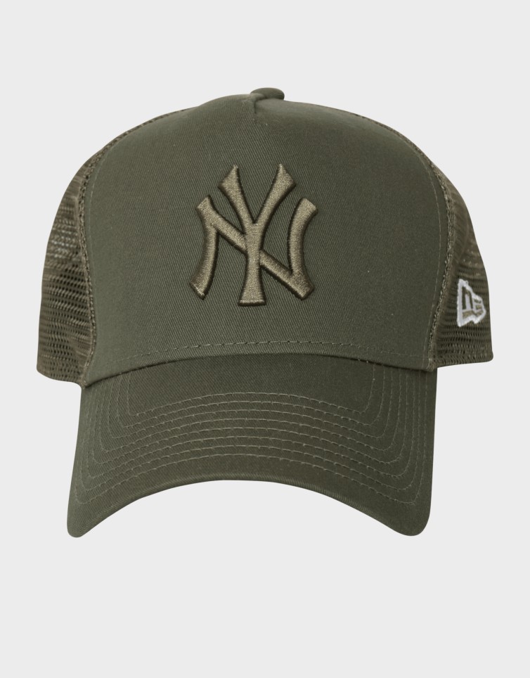 TM TRUCKER NY YANKEES