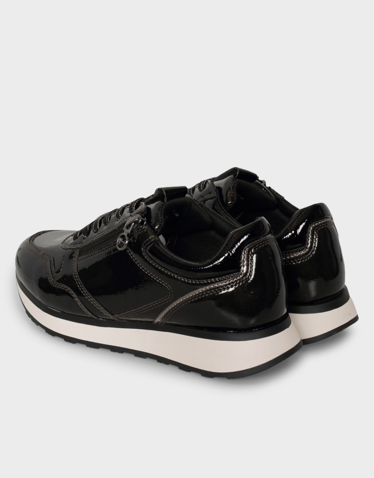 TAJA SNEAKERS