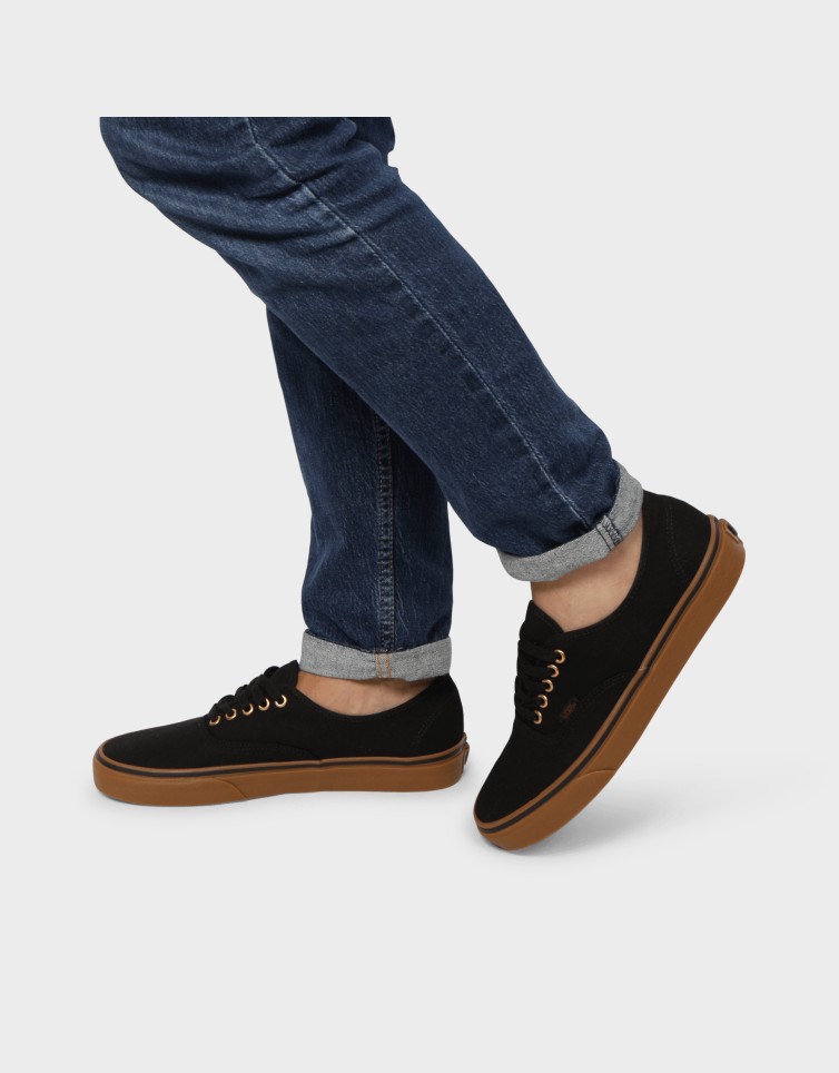 UA AUTHENTIC