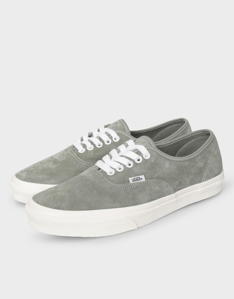 UA AUTHENTIC SUEDE