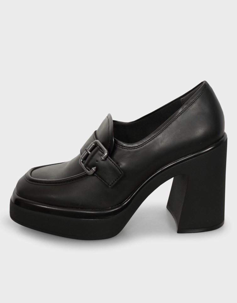 METALLIC BUCKLE LOAFER