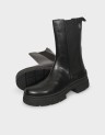 ESSENTIAL LEATHER CHELSEA BOOT
