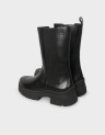 ESSENTIAL LEATHER CHELSEA BOOT