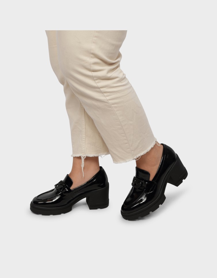 ANEIRA LOAFERS