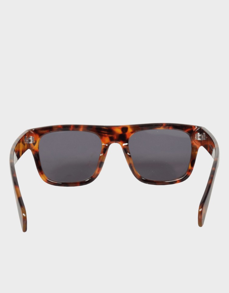 SQUARED OFF SHADES