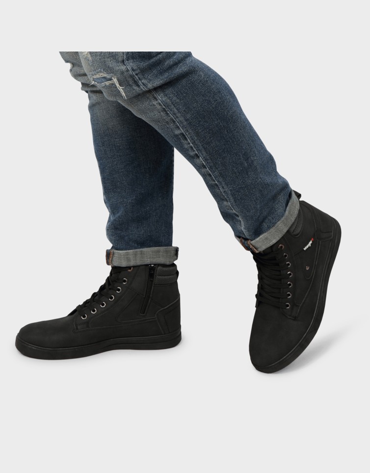YURI BOOT