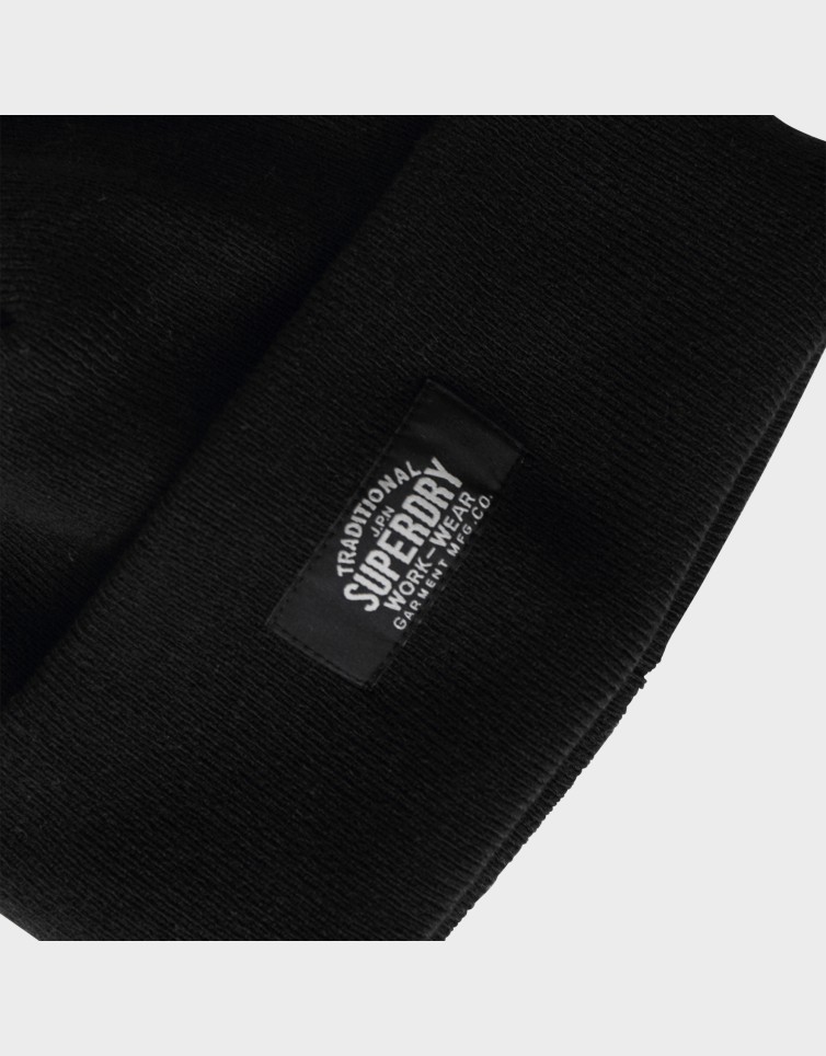 CLASSIC KNITTED BEANIE