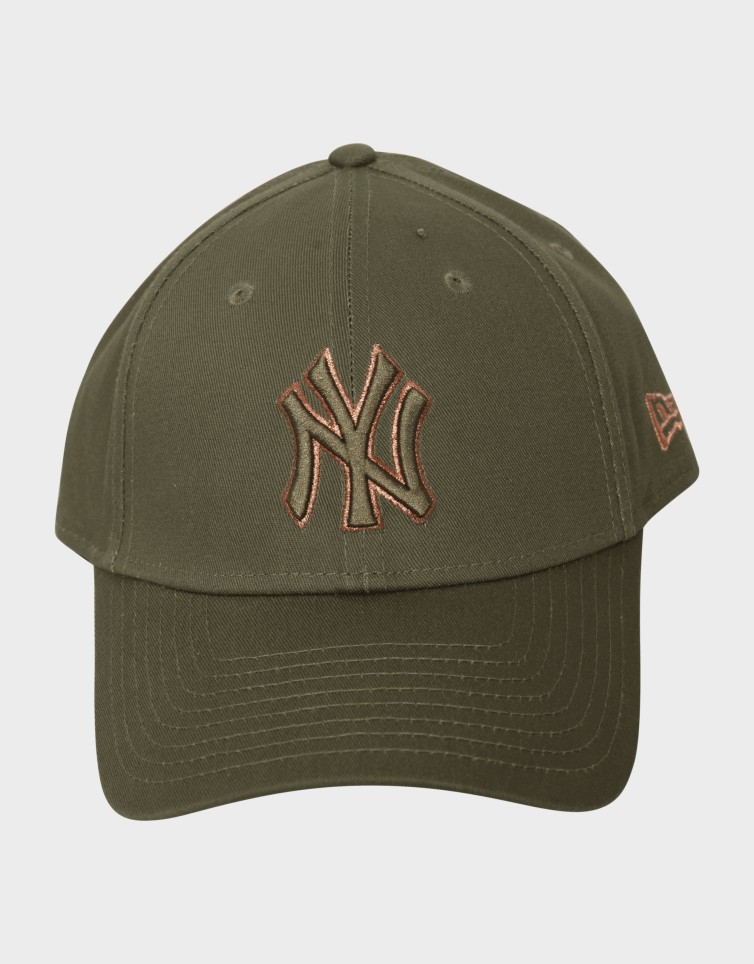 METALLIC OUTLINE 9F NY YANKEES