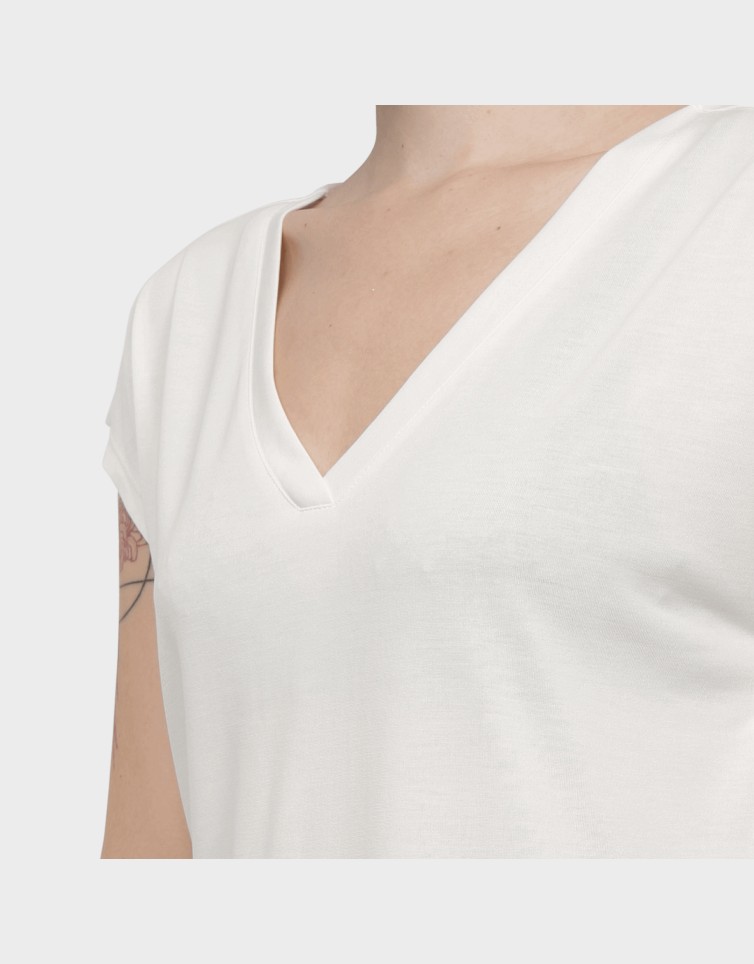 FREE LIFE V-NECK TOP