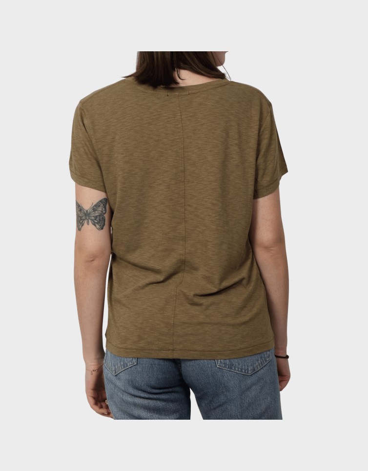 STUDIOS SLUB EMB VEE TEE