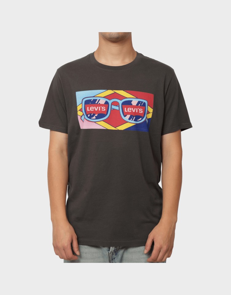 GRAPHIC CREWNECK TEE
