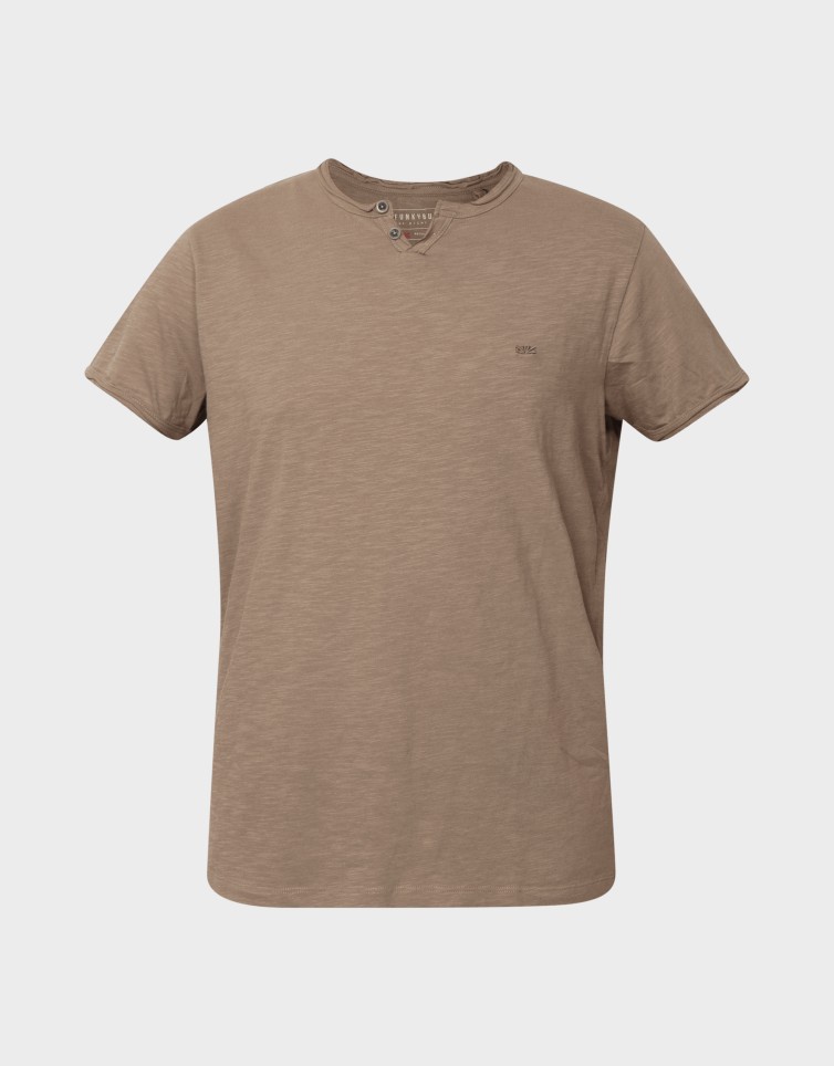 BASIC BUTTON T-SHIRT