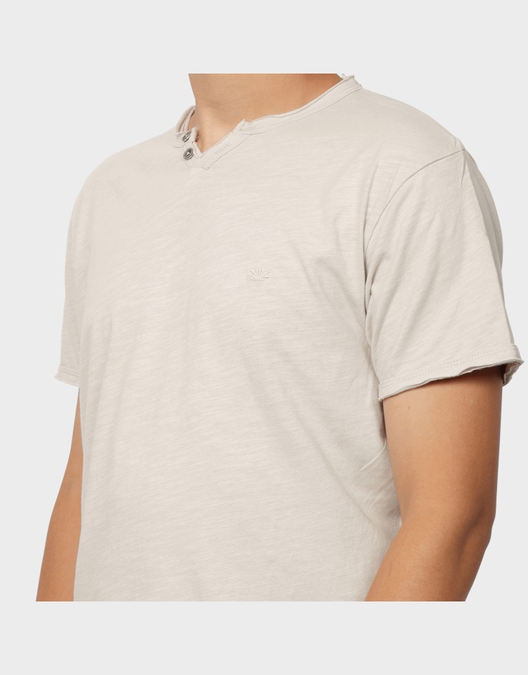 BASIC BUTTON T-SHIRT