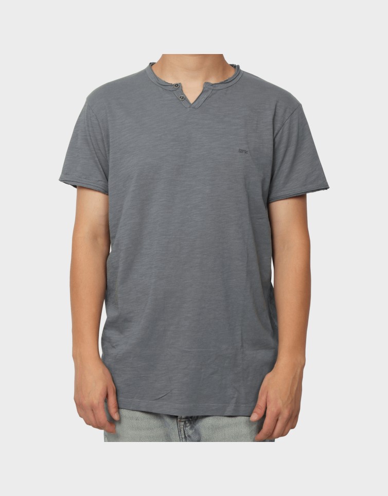 BASIC BUTTON T-SHIRT