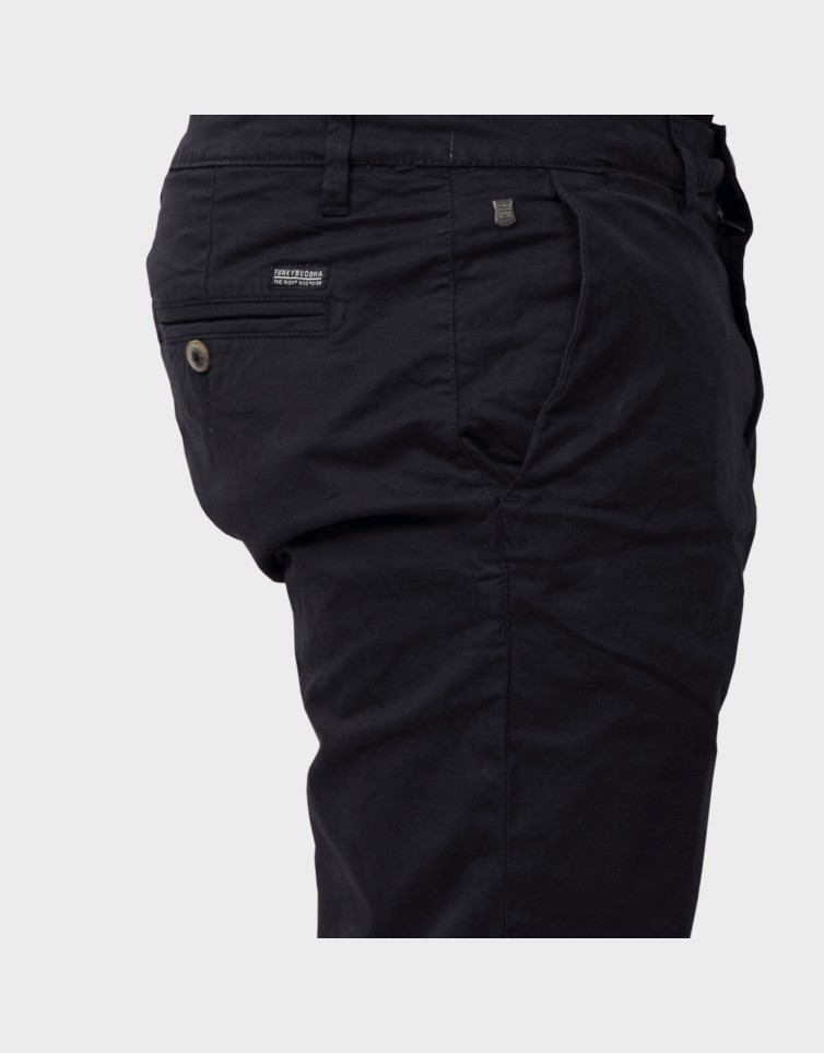 CHINO PANTS