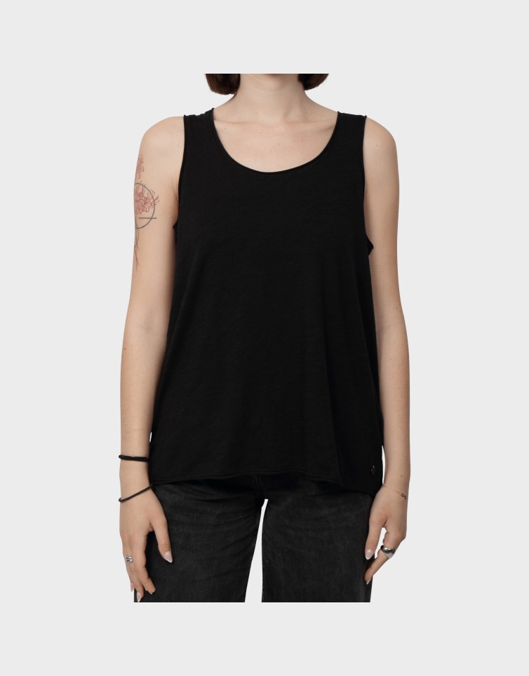 SLEEVELESS TOP