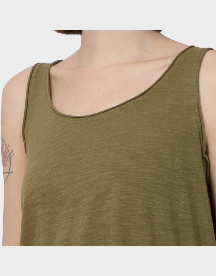 SLEEVELESS TOP
