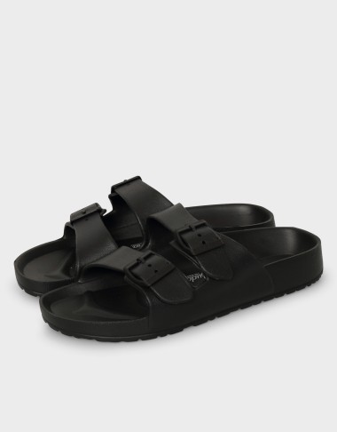 BUCKLE SANDALS