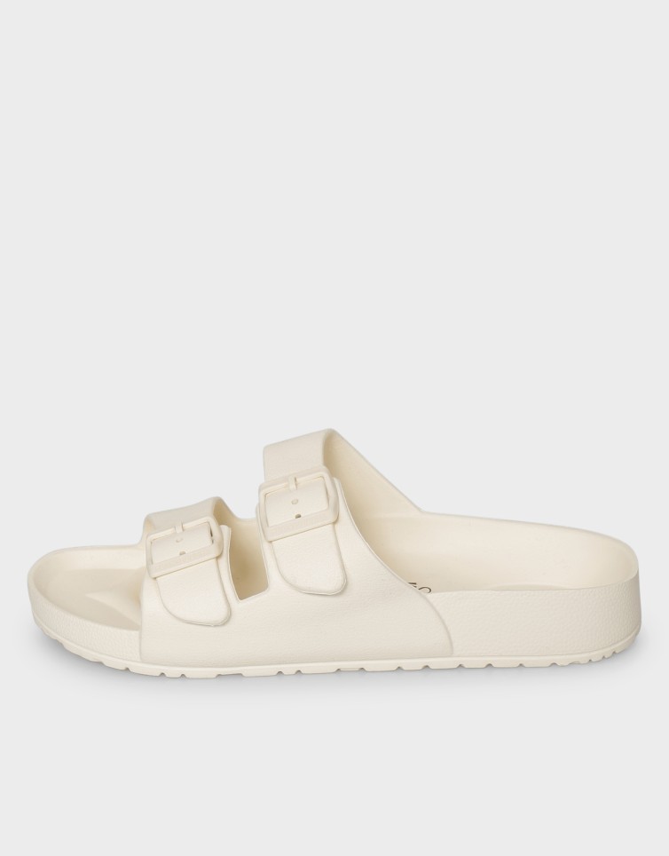 BUCKLE SANDALS