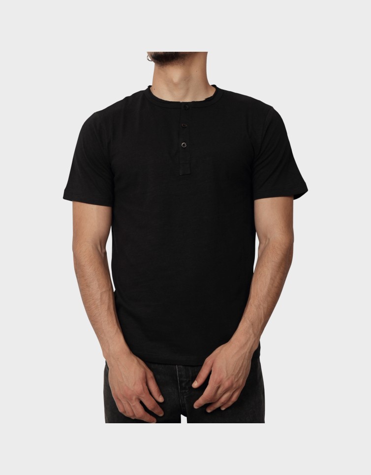 BUTTONS T-SHIRT