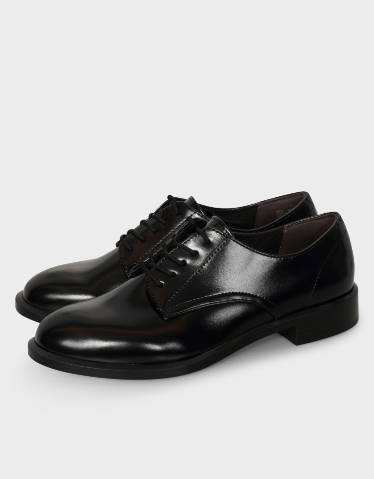 LACED LOAFERS
