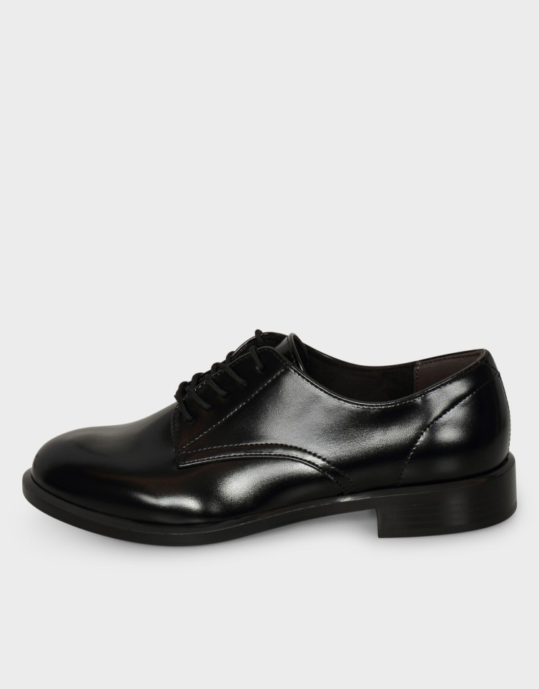 LACED LOAFERS