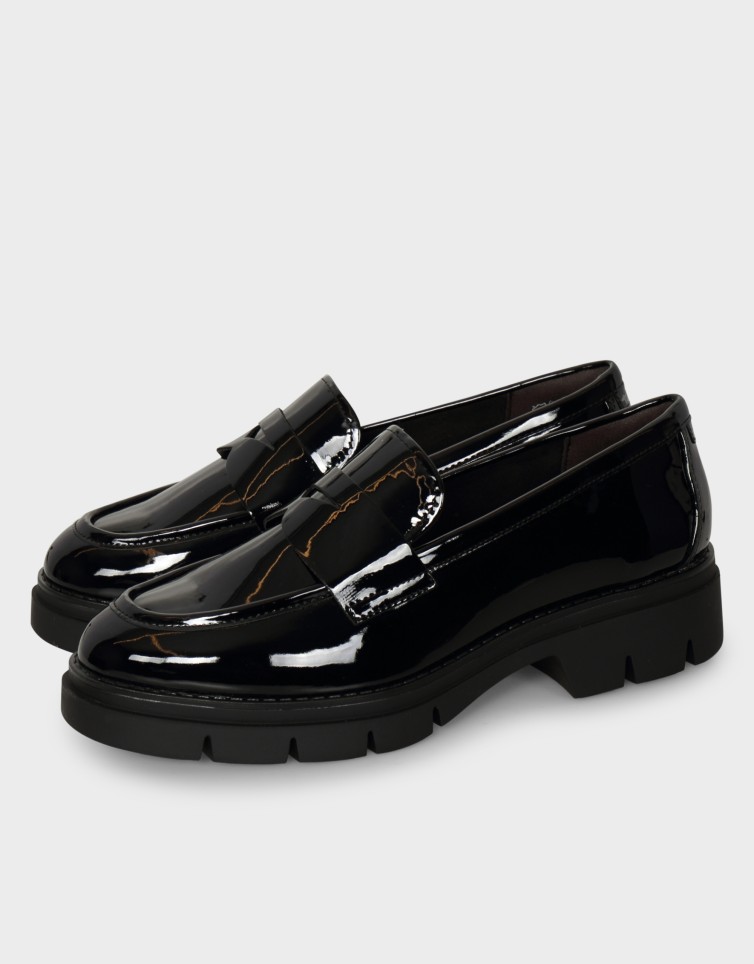 PENNY LOAFER