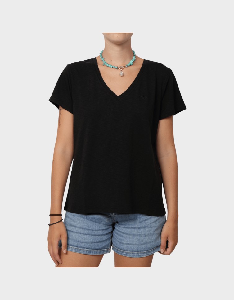 STUDIOS SLUB EMB VEE TEE