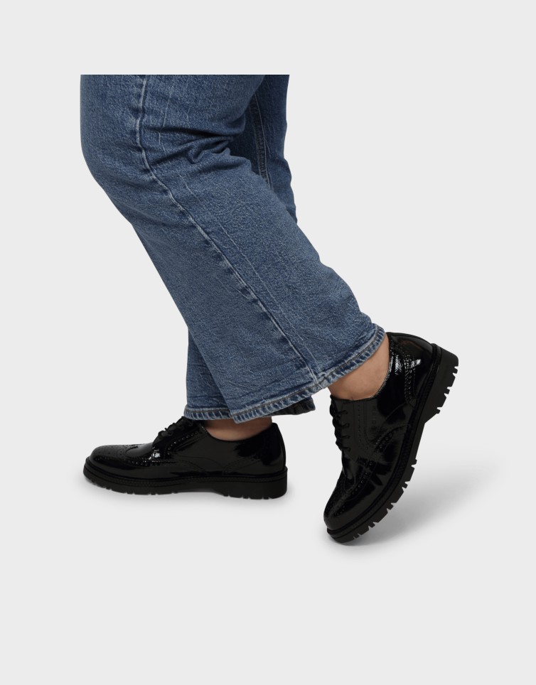 BROQUE LOAFERS