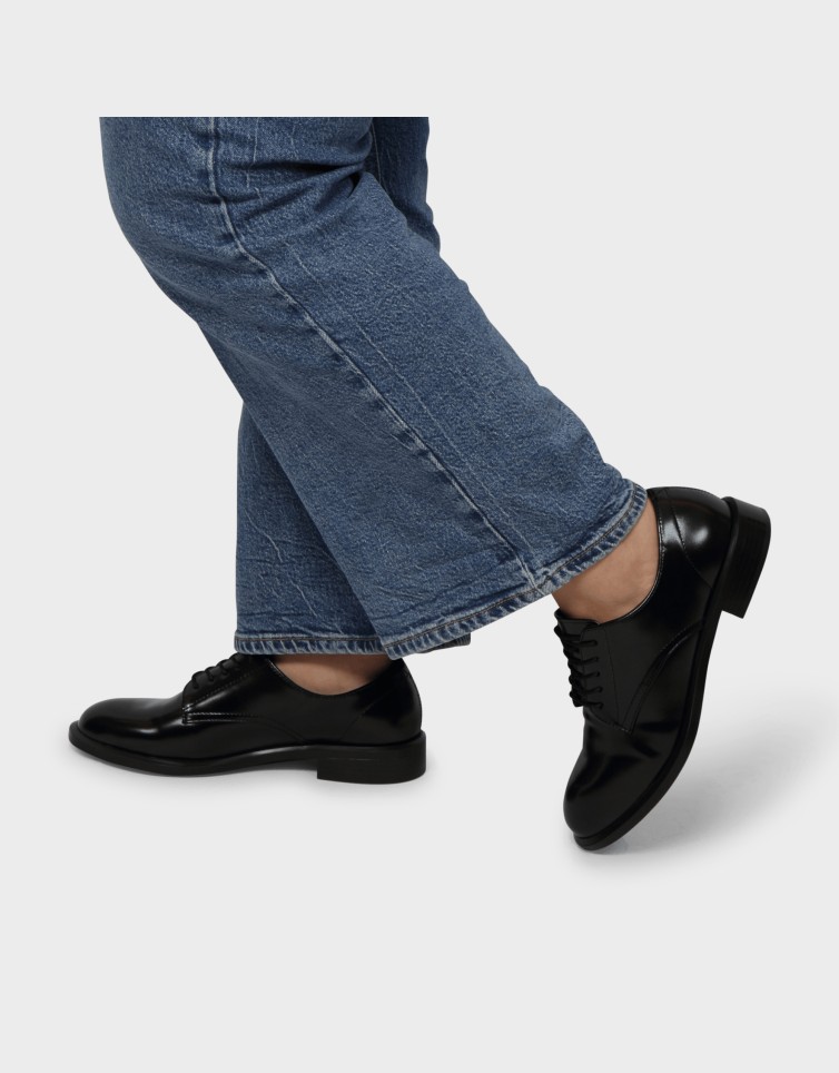 LACED LOAFERS