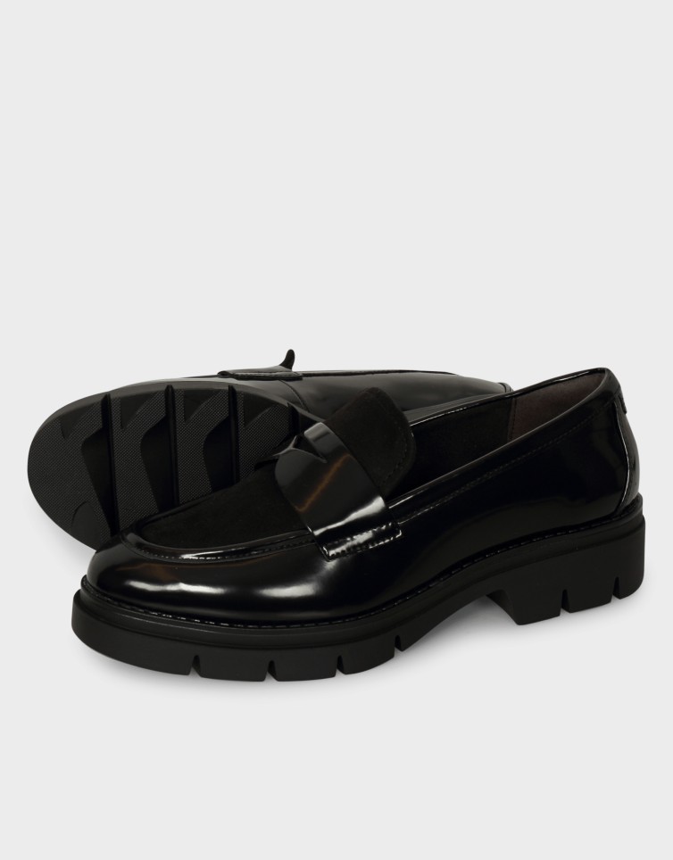 PENNY LOAFER