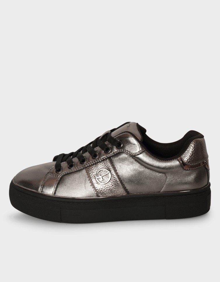 METAL LOGO SNEAKERS