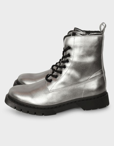 METALLIC BOOTS