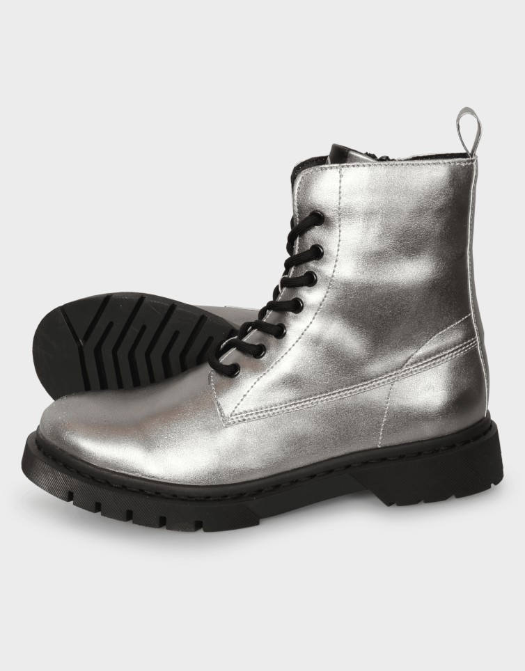 METALLIC BOOTS