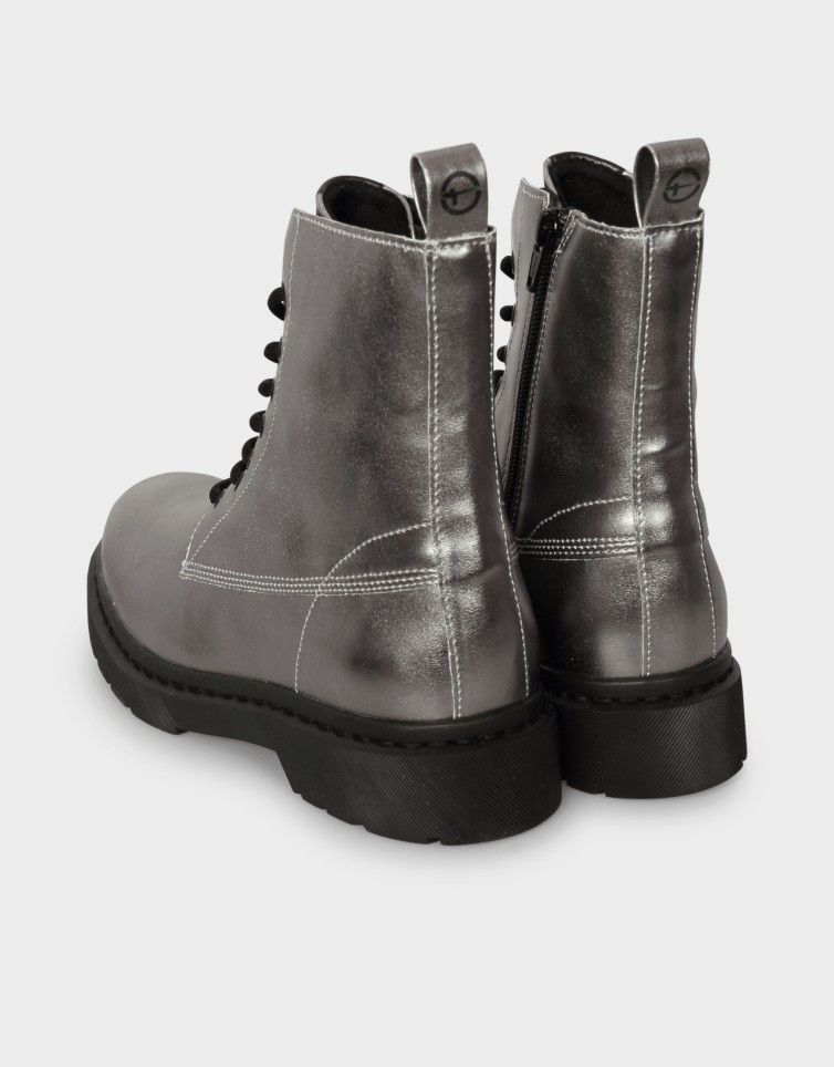 METALLIC BOOTS