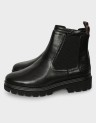 CHELSEA BOOTS