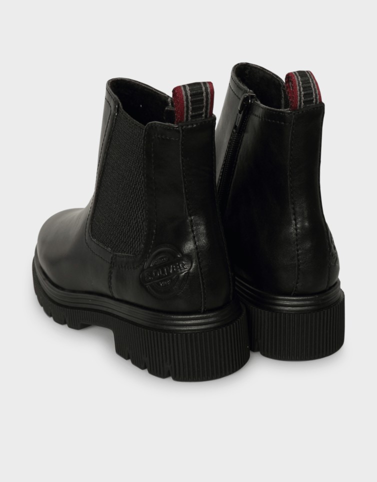 CHELSEA BOOTS
