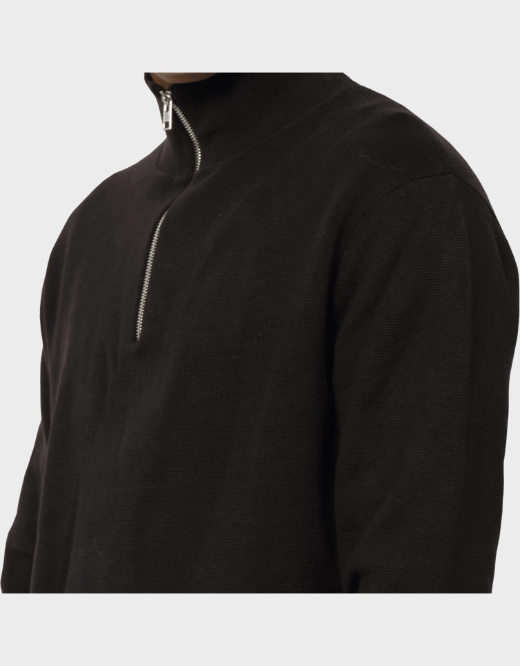 REG HALF ZIP SWEATER