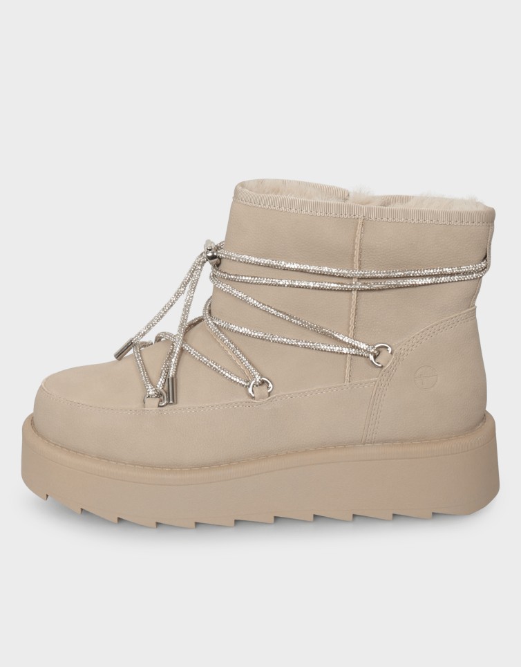 FUR BOOTS