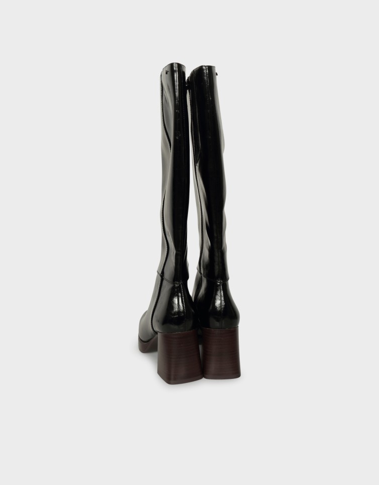 KNEE HIGH BLACK BOOTS